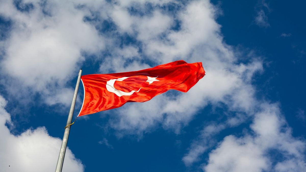 Turkey's Minimum Wage Announcement for Foreigners in 2025